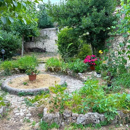 Nyaraló In