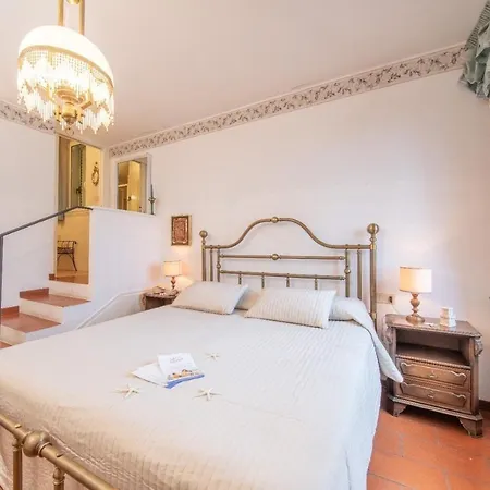 Holiday In 35555 Roseto Degli Abruzzi